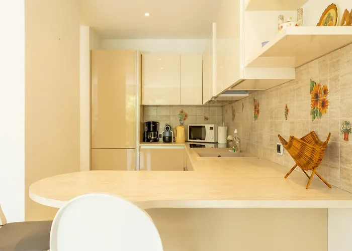 Tulipani 2, Tremezzina