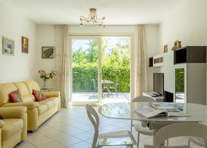 Tulipani 2, Tremezzina 公寓 特雷梅佐