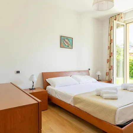 Lägenhet Apartment Tulipani 2, Tremezzina