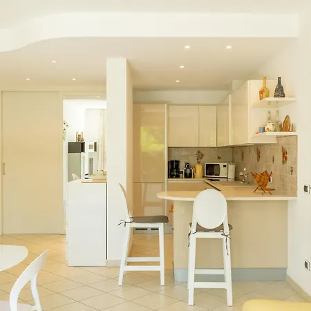 Apartment Tulipani 2, Tremezzina تريميتْسّو